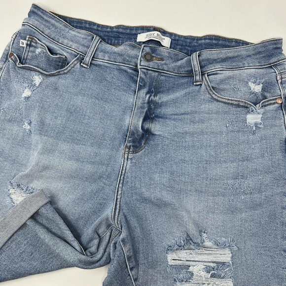 Judy Blue Pants - Judy Blue High Rise Distressed Jean Shorts Stretch Women’s 3XL Light Wash